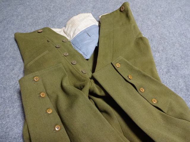 .. type .. army . hakama ( high class .. goods,.... chapter the first attaching goods ) top and bottom complete . ultimate beautiful goods * Japan land military uniform battle sward 