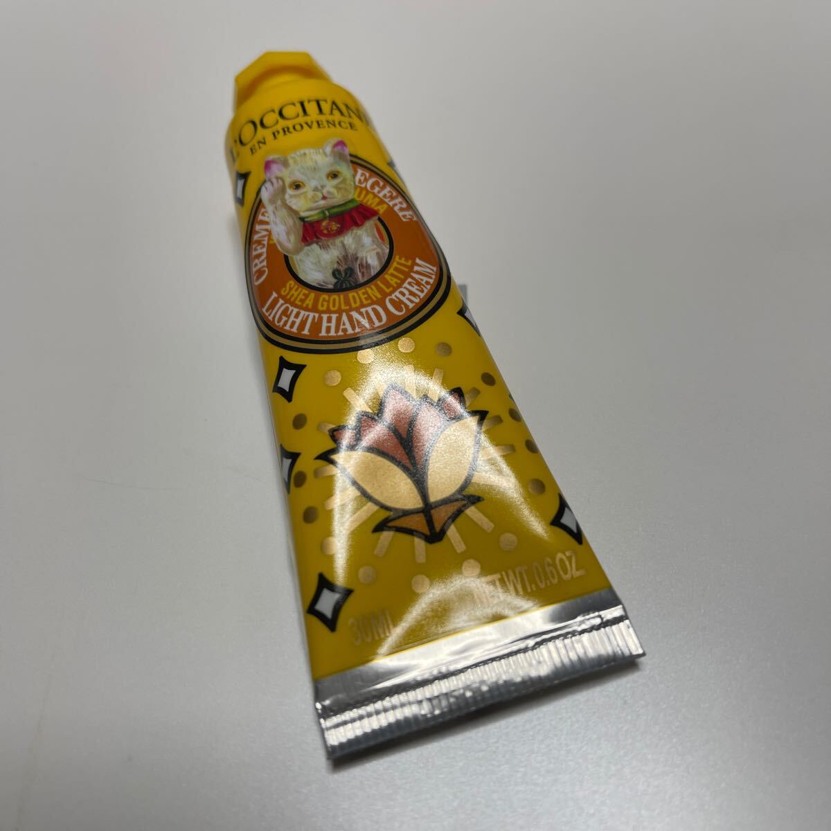 ♪ ロクシタン ♪ スパイシーオレンジラテ スノーシア ハンドクリーム　30ml_画像1