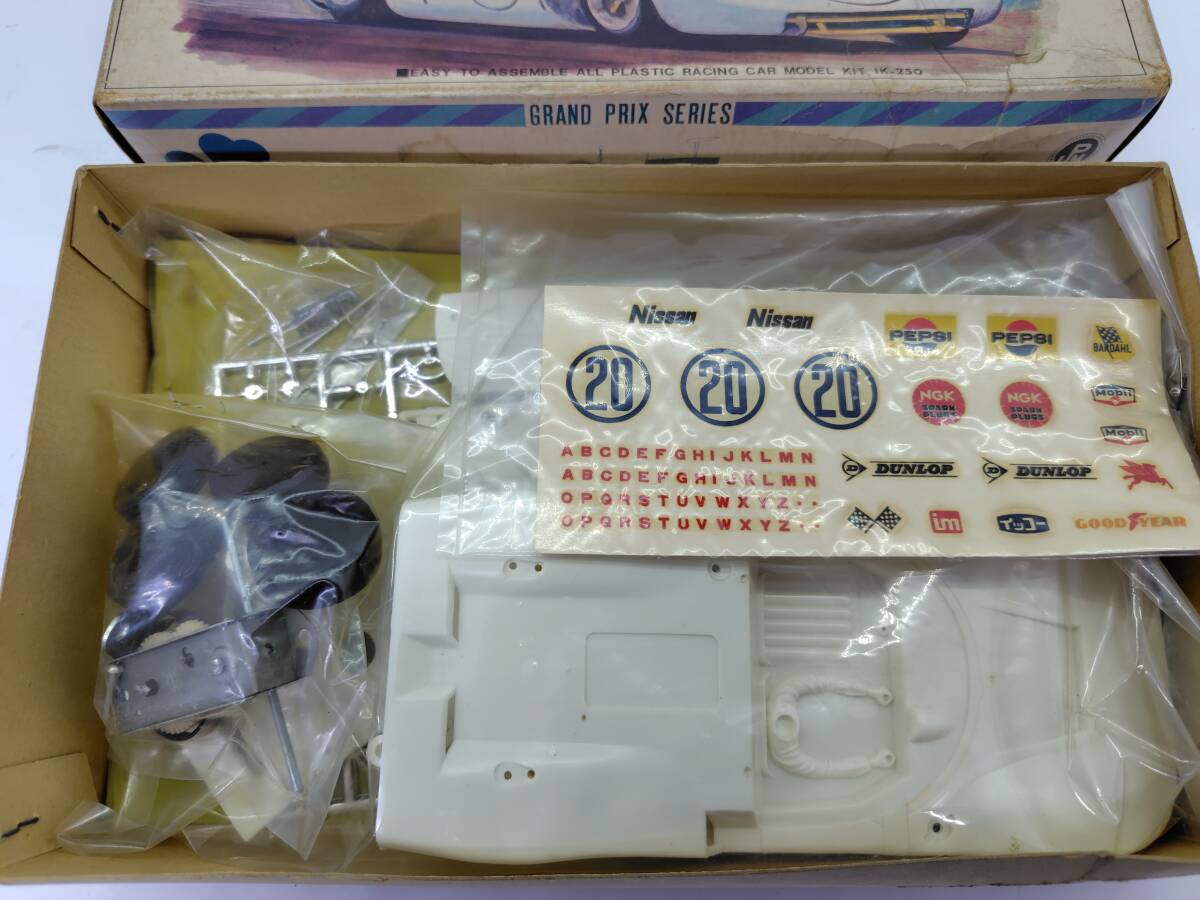 Yahoo!オークション - 希少 イッコー製 1/24 ニッサンR381 Yahoo!オークション - 希少 イッコー製 1/24 ニッサンR381