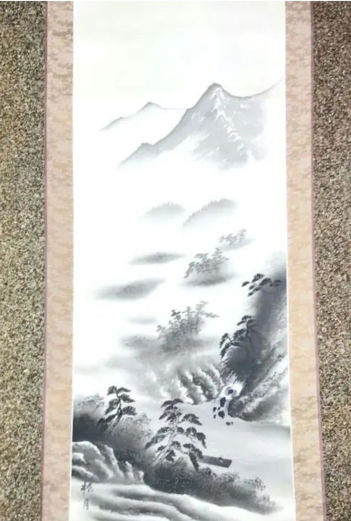 未使用　掛軸　松月　墨彩山水　日本画　風景画　水墨山水　山水画　年中掛　桐箱入　