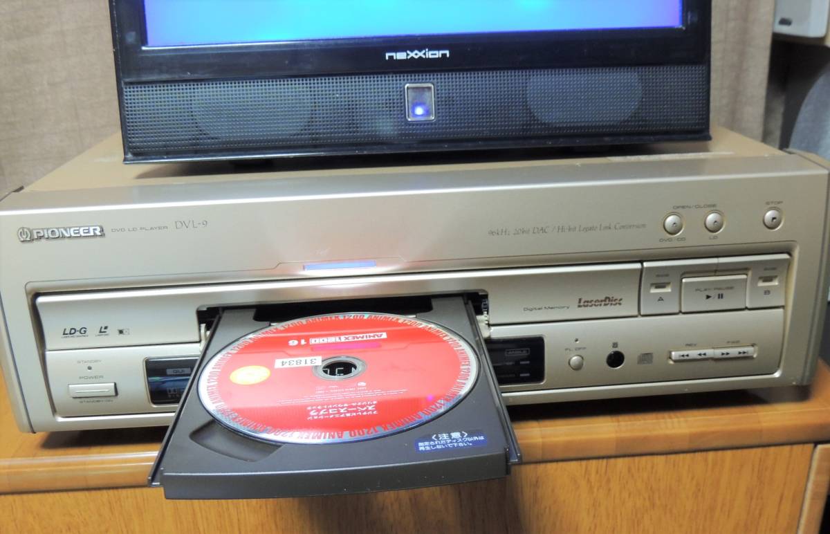 【極美品】PIONEER パイオニア DVL-9 DVD/LDプレーヤー 整備動作品 おまけDV-220V DVDプレーヤー ２台セット 代替リモコン付 ※管AL649bx_画像3