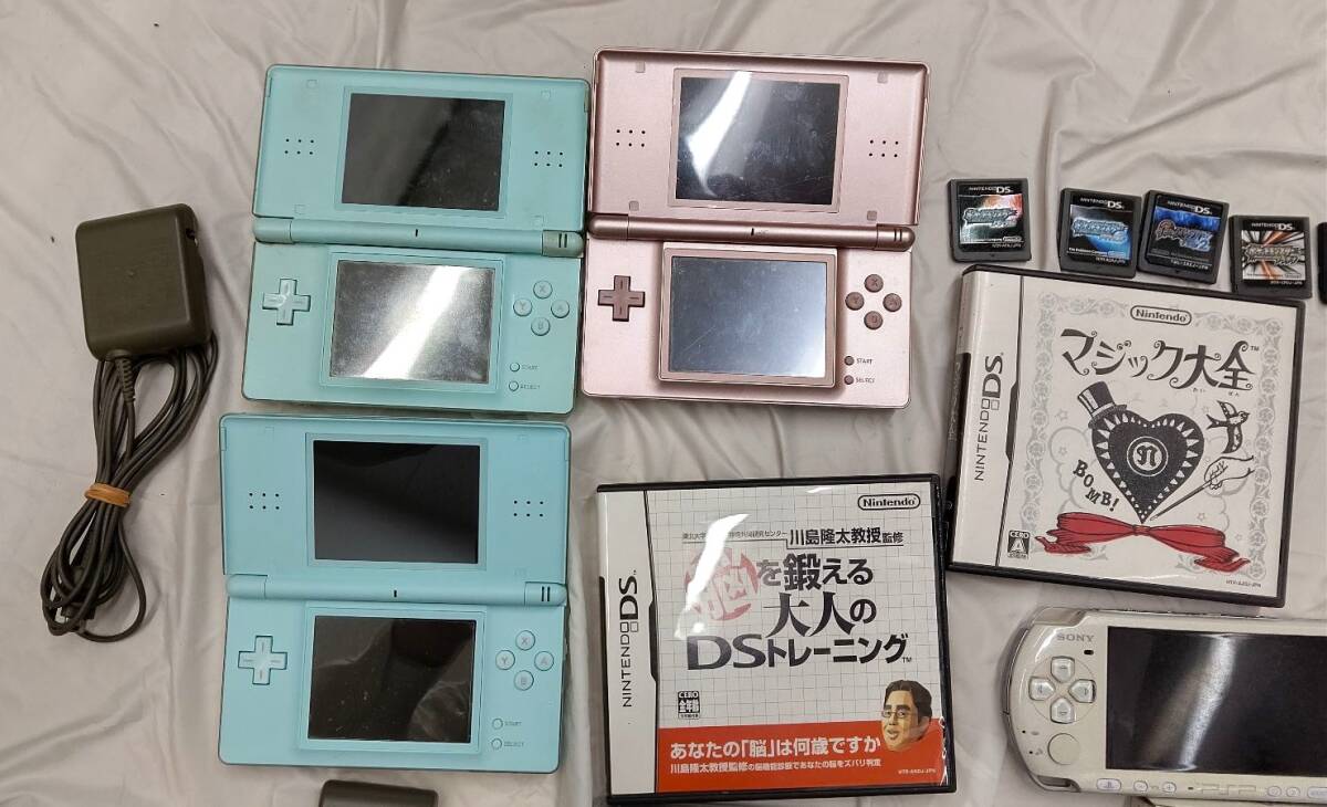 #3664【おまとめ16点】Nintendo　DS　Lite 3台　PSP　1台　ソフト12本　ワンダースワン　ジャンク　ニンテンドーDS 【通電・動作未確認】_画像2