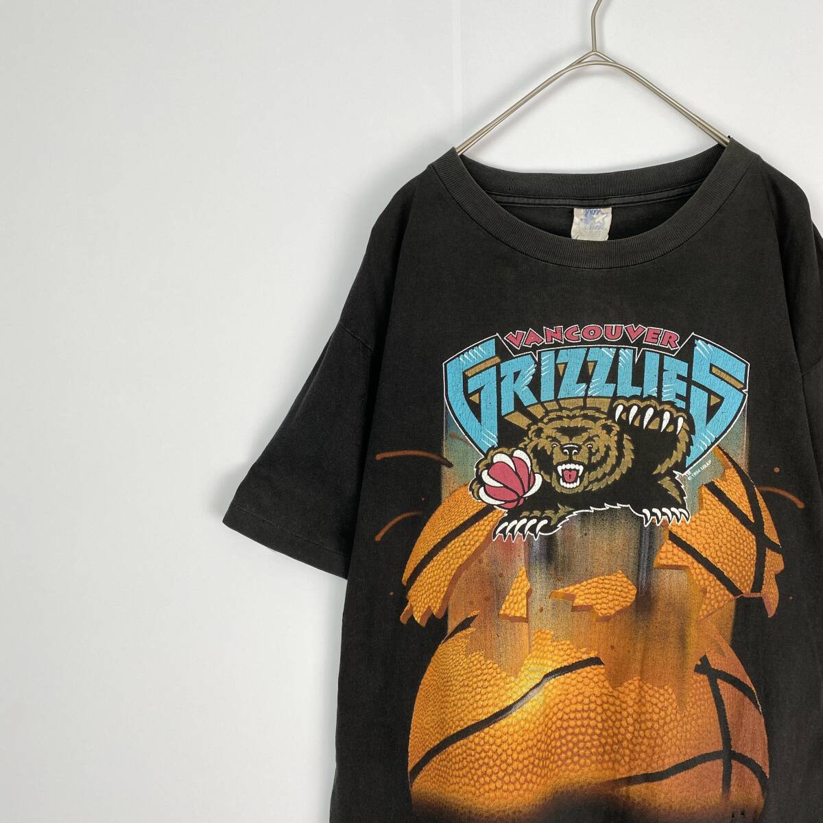 【STARTER 半袖Tシャツ ヴィンテージ 90’s NBA  黒 古着】の画像1