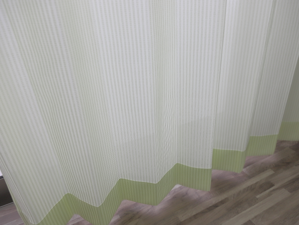 お買い得 外から見えにくい遮像レースカーテン 幅100㎝ 丈176cm（2枚組） LC-soleiyu（グリーン） 送料込み（一部地域を除き）の画像3