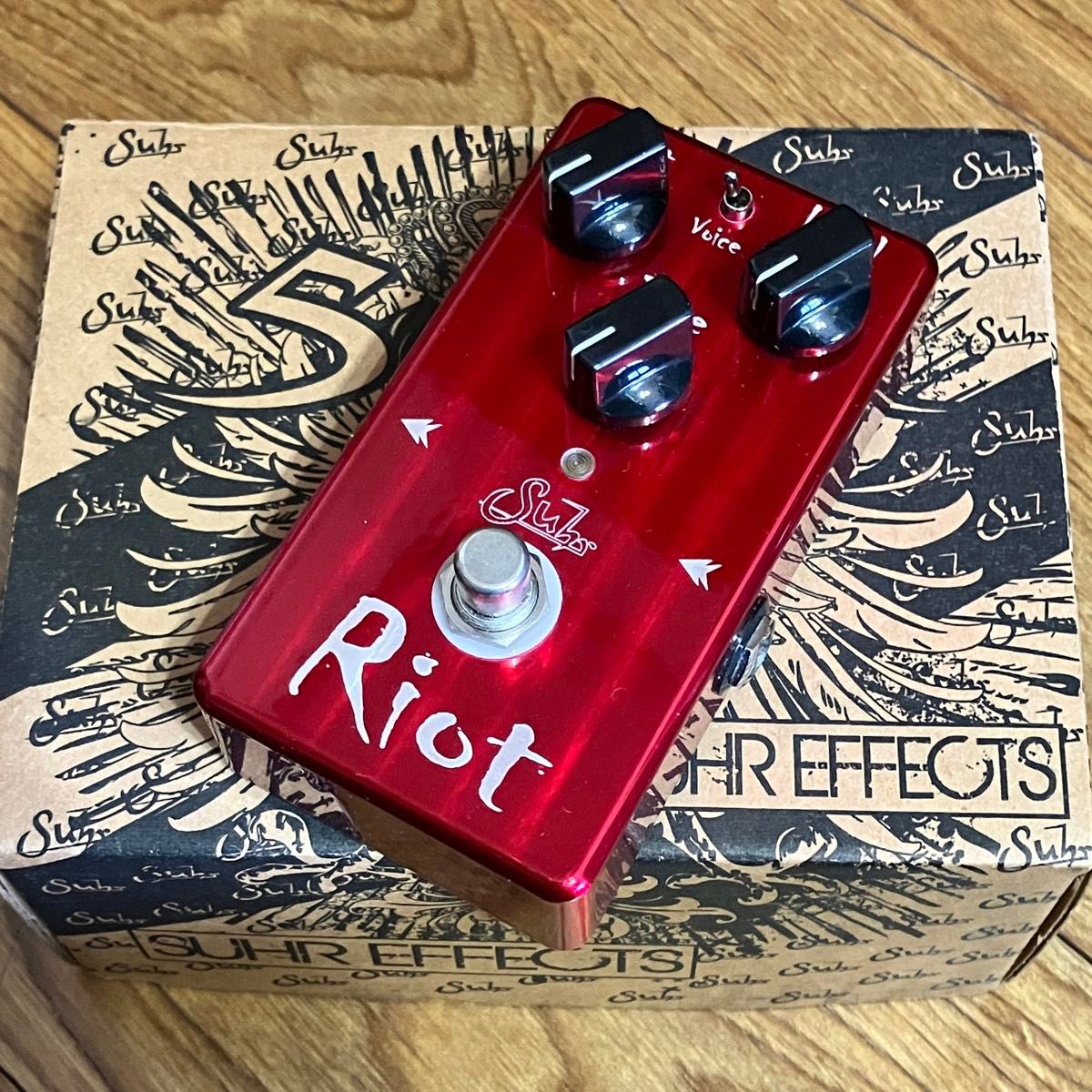 Suhr Limited Edition Crimson Riot Distortion 2013 500台限定 Suhr Limited Edition Crimson Riot Distortion 2013 500台限定