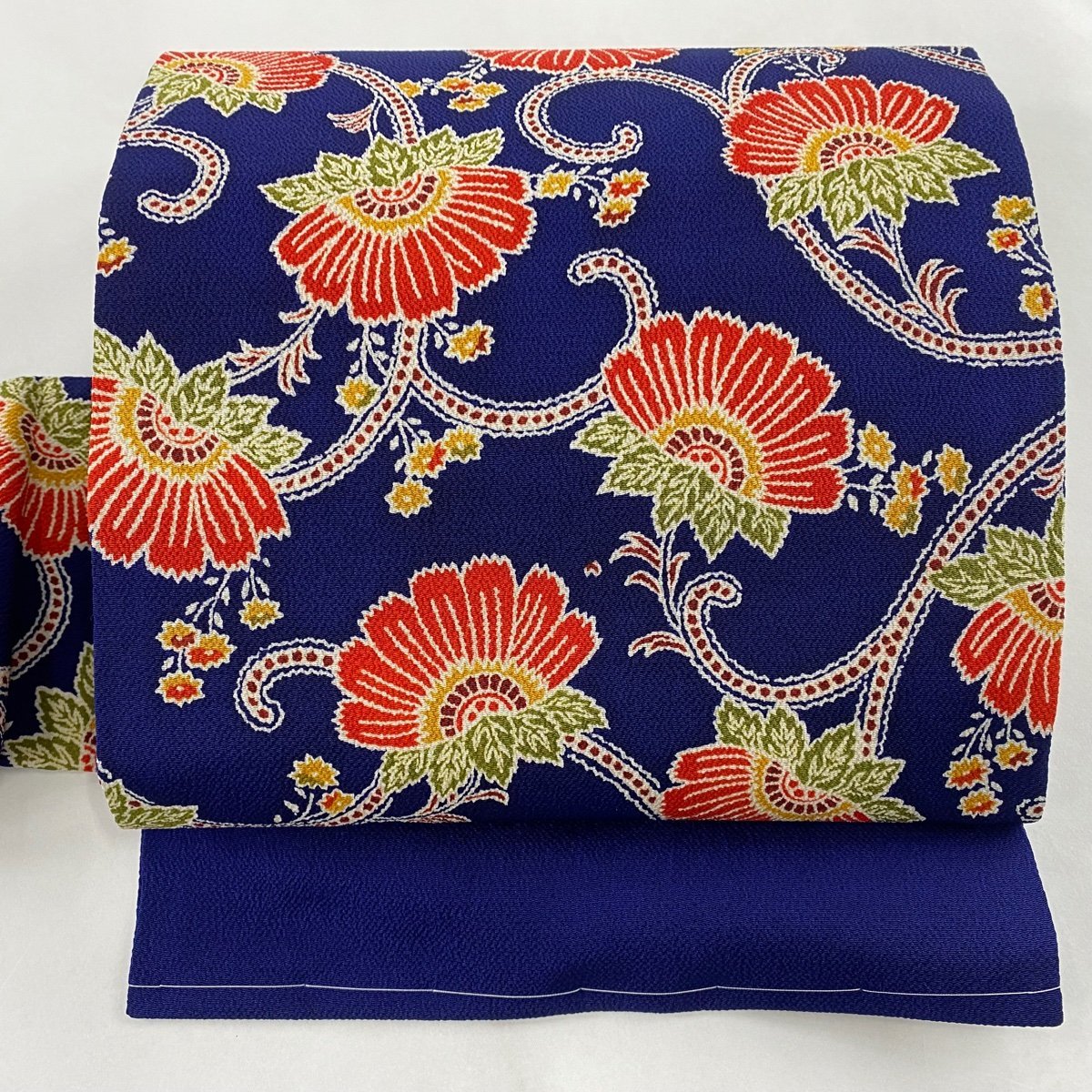 名古屋帯 美品 秀品 花唐草 縮緬 紺色 正絹 【中古】_バイセル 14118_1