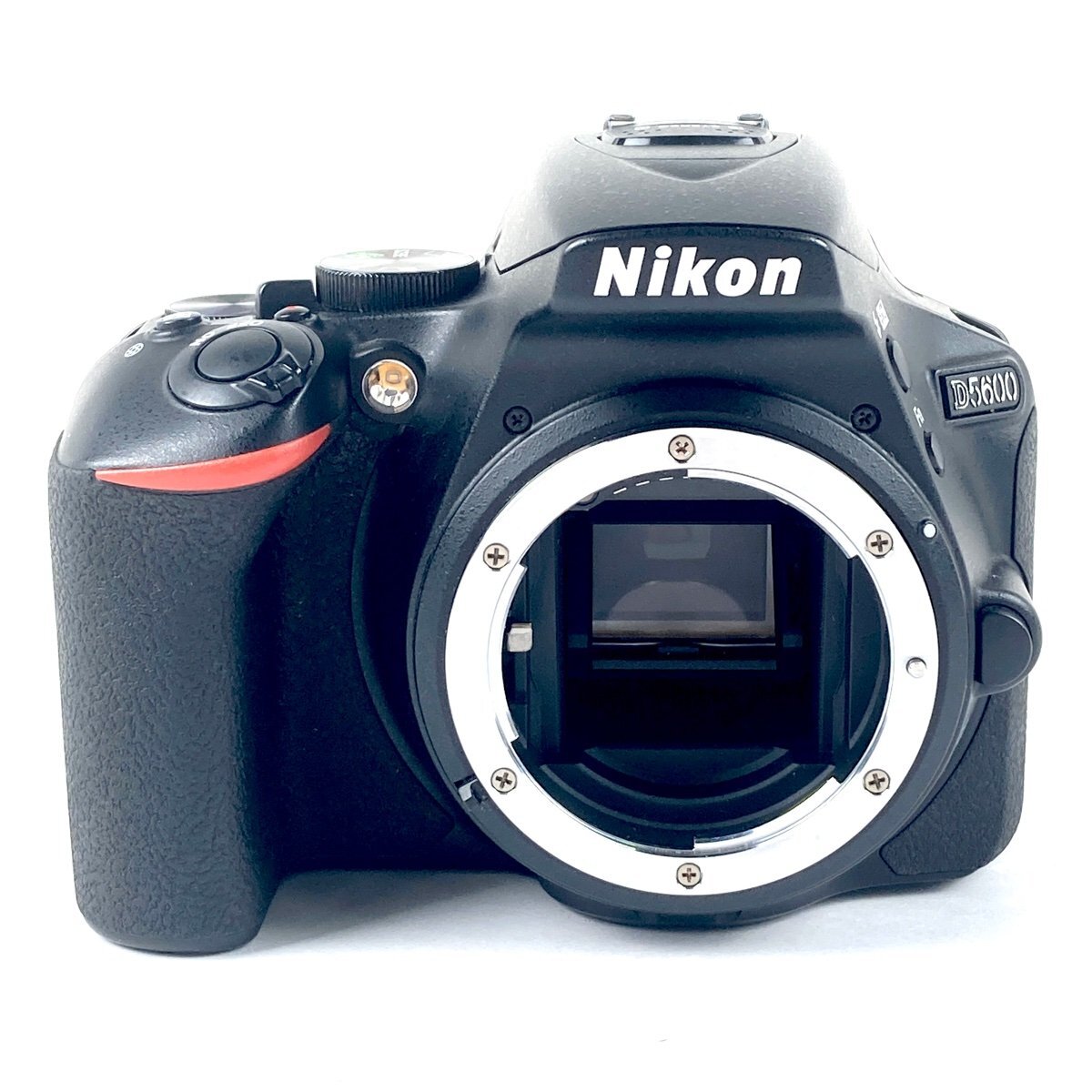 ニコン Nikon D5600 ボディ デジタル 一眼レフカメラ 【中古】