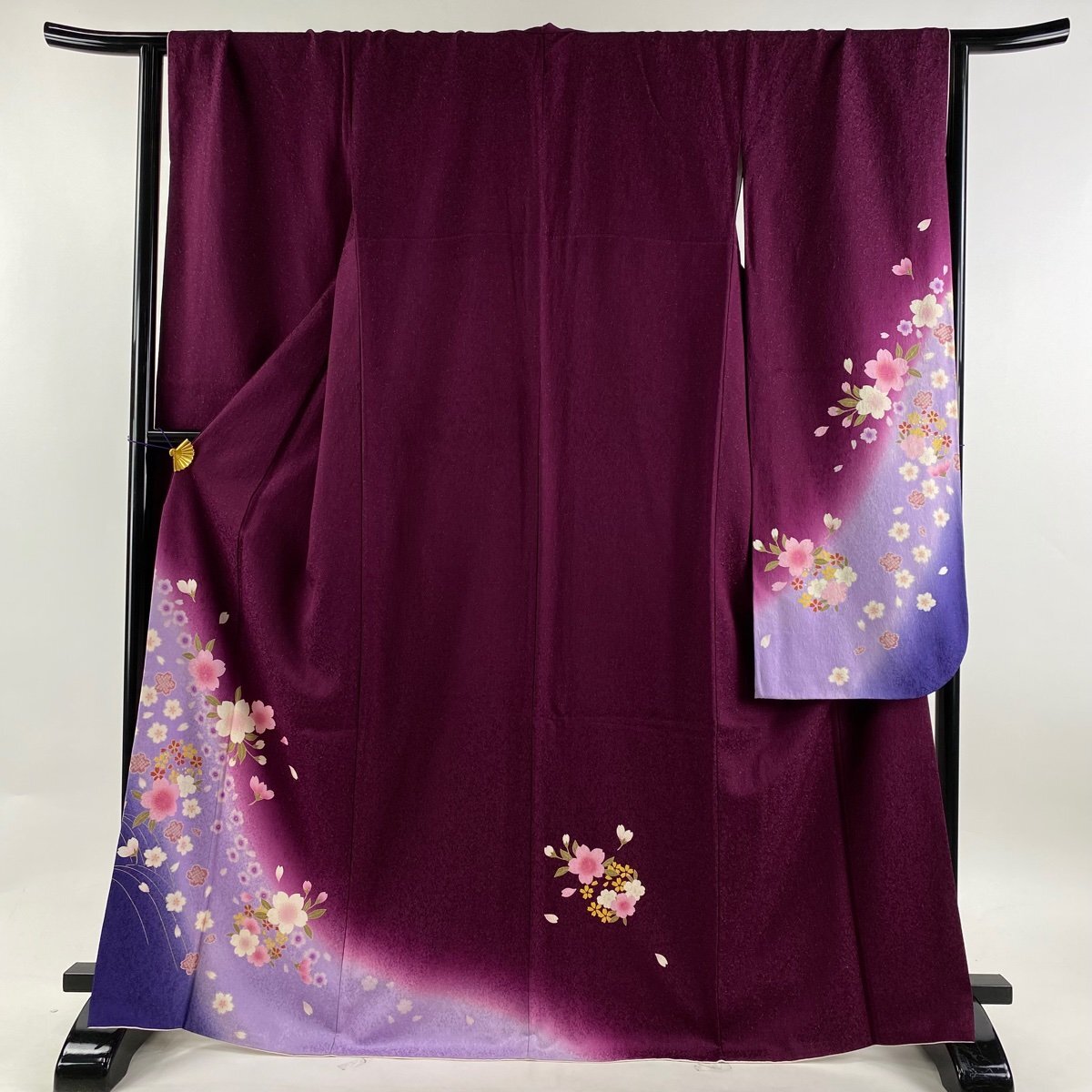 振袖 身丈167cm 裄丈67cm M 袷 桜 花びら 金通し 金彩 赤紫 正絹 美品 名品 【中古】_バイセル 14087_1