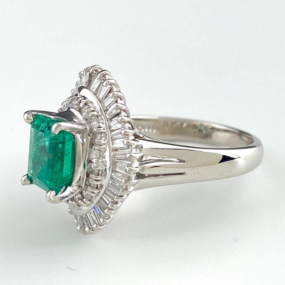  emerald te The Yinling g platinum ring mere diamond ring 12.5 number Pt900 emerald diamond lady's [ used ]