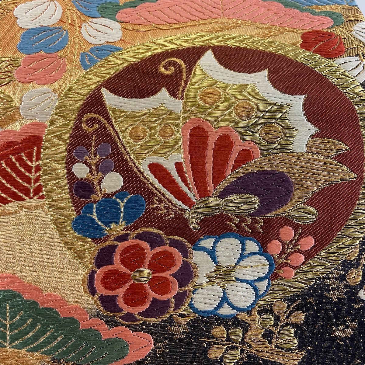 袋帯 美品 名品 蝶 笠松 唐織 金糸 金色 六通 正絹 【中古】_バイセル 14117_2