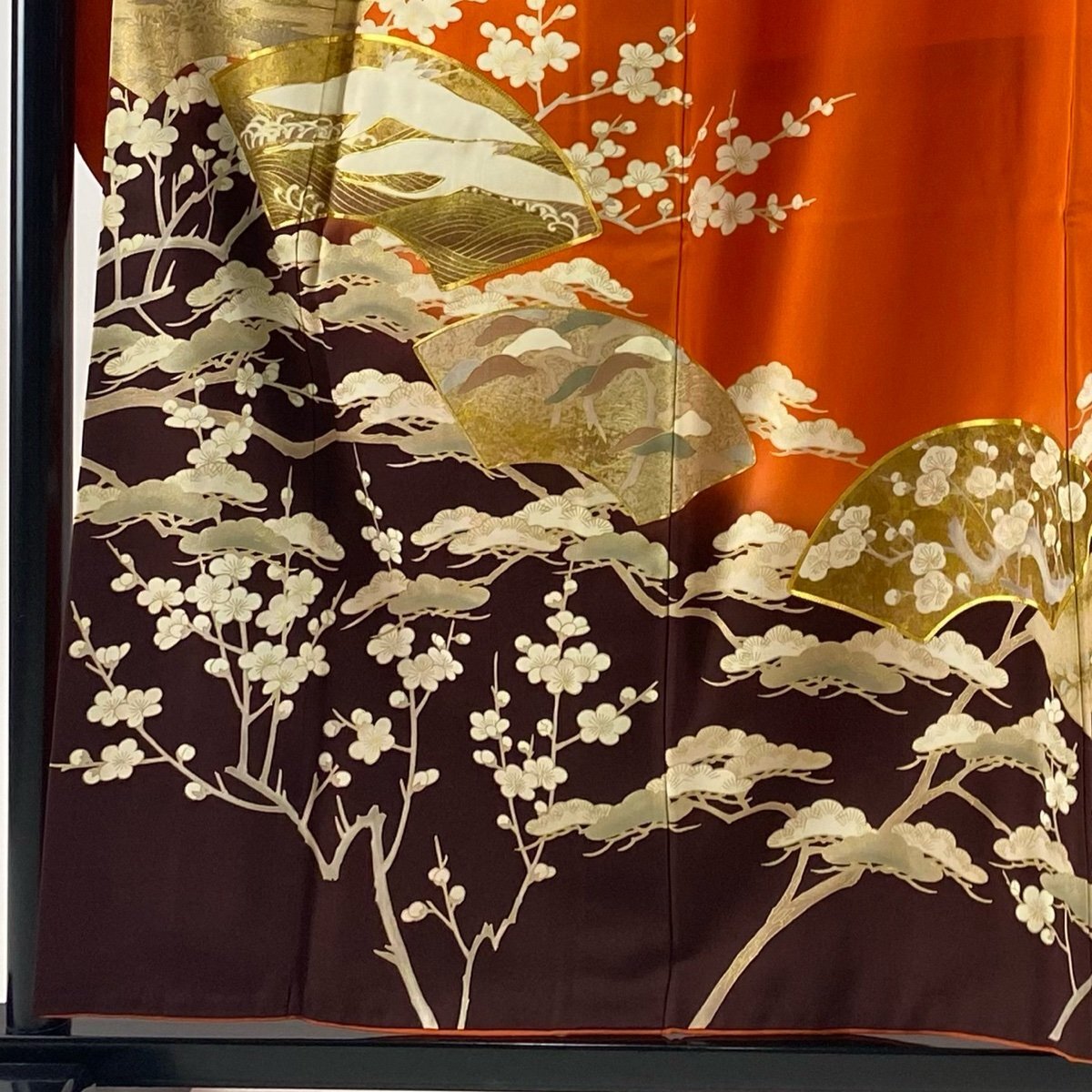  long-sleeved kimono length 156.5cm sleeve length 65.5cm M. fan paper pine plum gold thread gold paint orange silk preeminence goods [ used ]