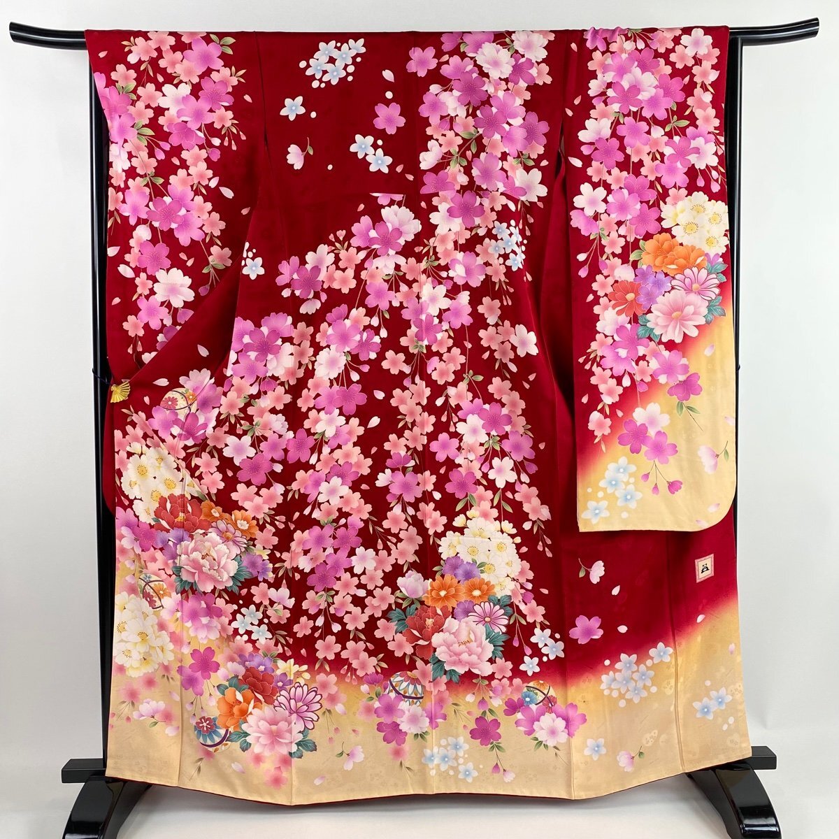 振袖 身丈163.5cm 裄丈67.5cm L 袷 anan 落款 手鞠 牡丹 箔 刺繍 赤 正絹 美品 名品 【中古】_バイセル 14087_1