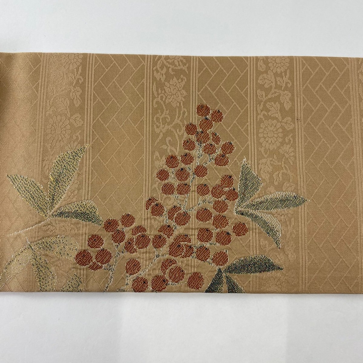 名古屋帯 美品 優品 草花 葉と実 薄茶色 正絹 【中古】_バイセル 14118_3