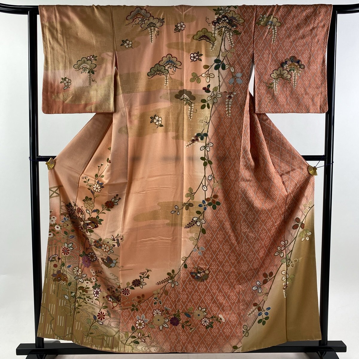 訪問着 身丈158cm 裄丈65cm M 袷 蝶 草花 刺繍 金糸 薄オレンジ 正絹 秀品 【中古】の画像1