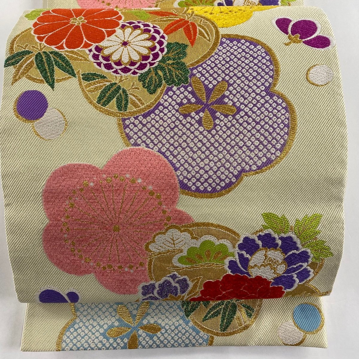 袋帯 美品 秀品 振袖向き 草花 梅 刺繍 箔 薄黄 六通 正絹 【中古】_バイセル 14117_1