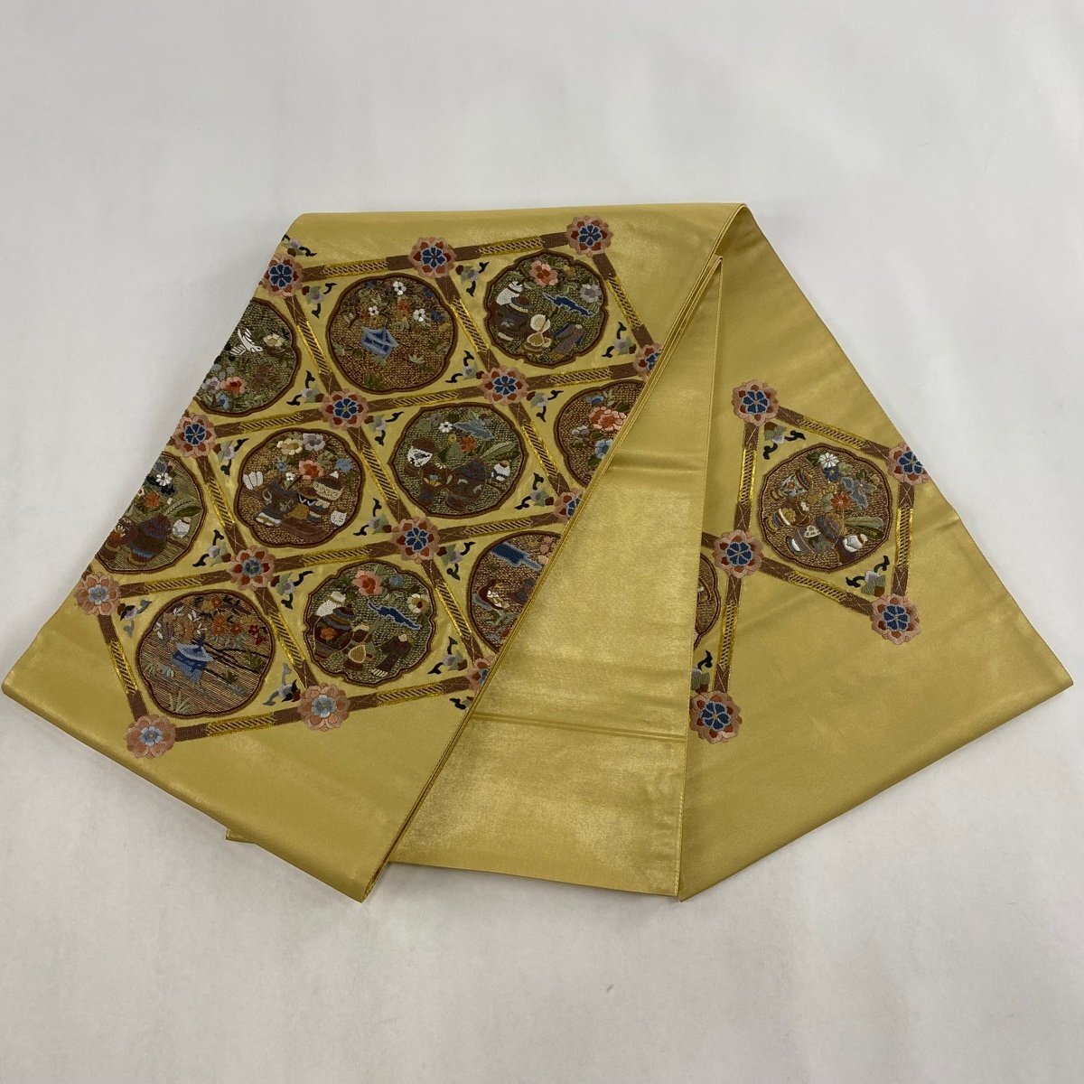 袋帯 逸品 格天井 草花 相良刺繍 金糸 金色 お太鼓柄 正絹 【中古】_バイセル 14117_7