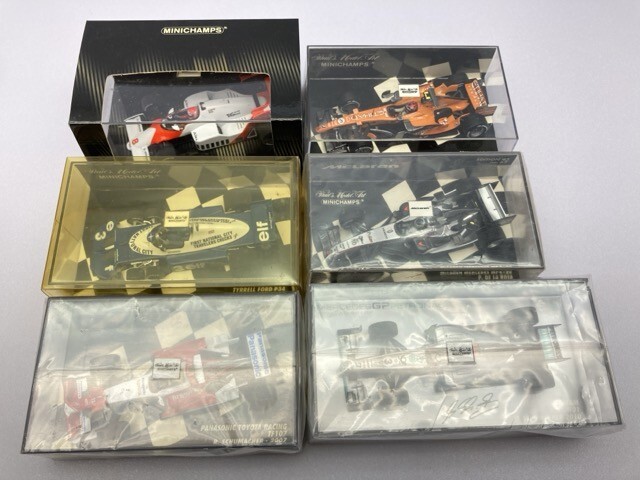  EBBRO Tomica 1/43 Tomica Skyline Silhouette 1982 11 red × black 43285 etc. together * together transactions * including in a package un- possible [50-379]