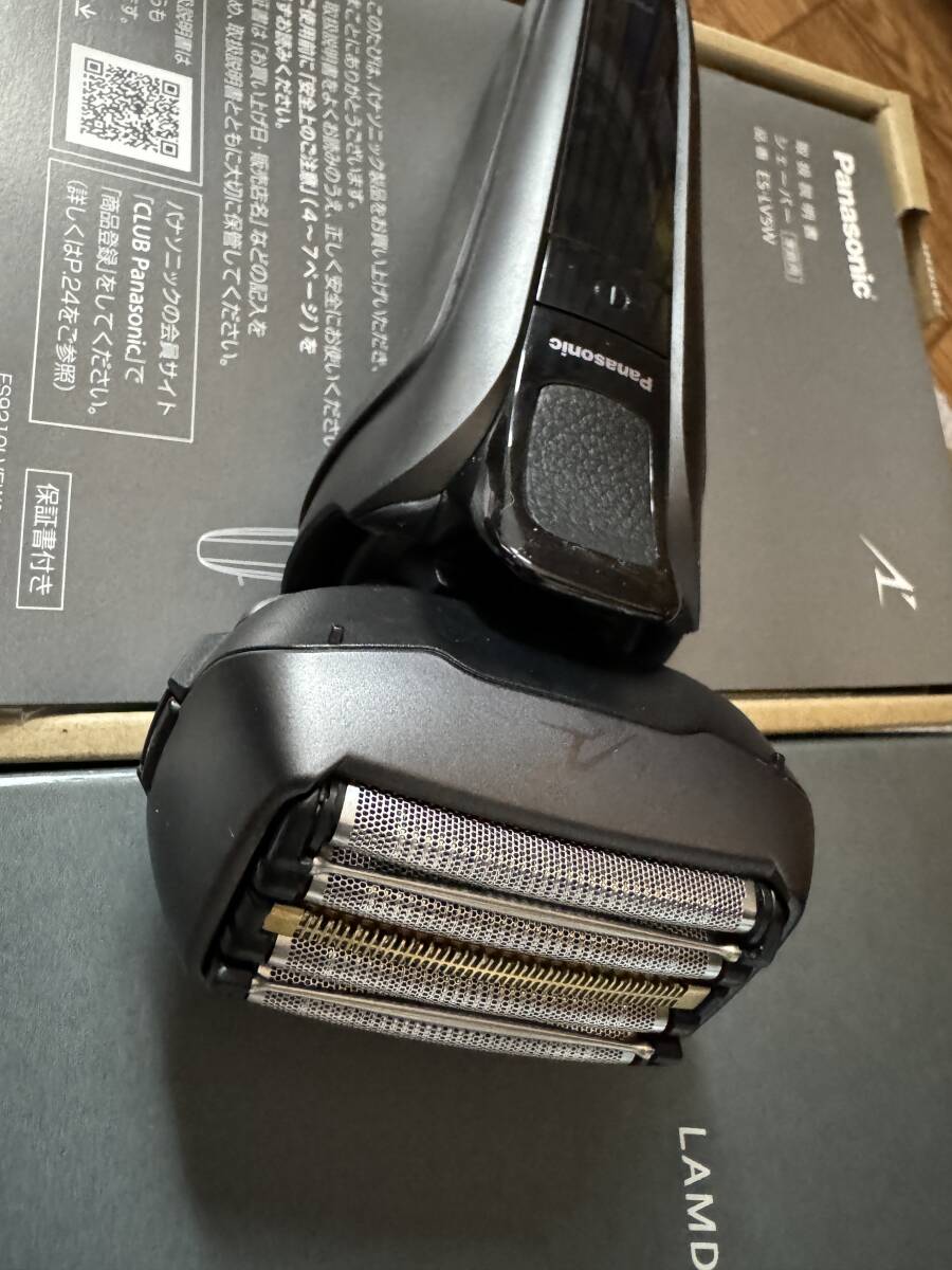 メンズシェーバー ラムダッシュPRO5枚刃 ES-LV5W パナソニック(Panasonic)黒 リニアモーター搭載シェーバー髭剃り本体水洗い ほぼ新品の画像1