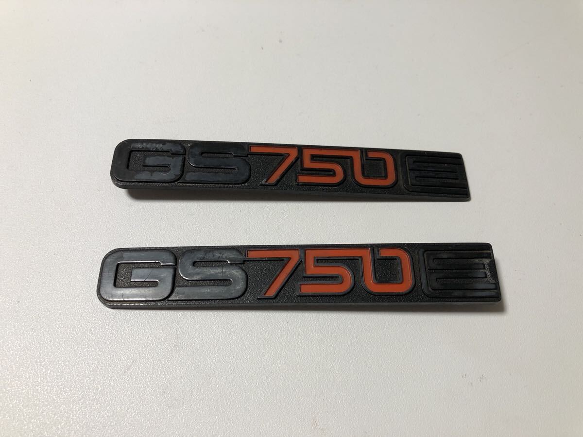 スズキ GS750E 純正 サイドカバーエンブレム ミカミ (検 GS550 GS750E GS750G GS750D GS1000の画像1