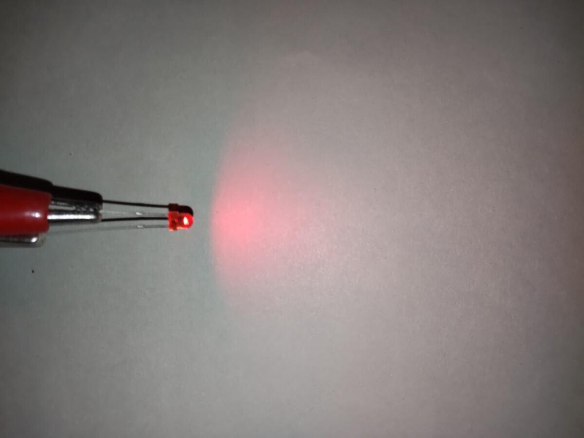 (1/7) Φ3.1mm 赤色 広角 LED 28本セット STANLEY KR3321X-508 未使用品_画像8