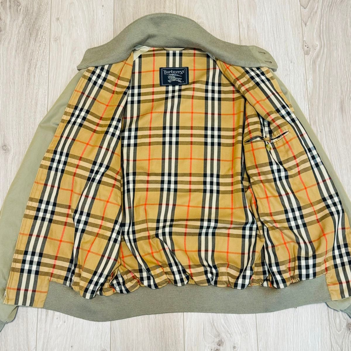 希少)】BURBERRYS バーバリー ノバチェック スイングトップ 希少)】BURBERRYS バーバリー ノバチェック スイングトップ