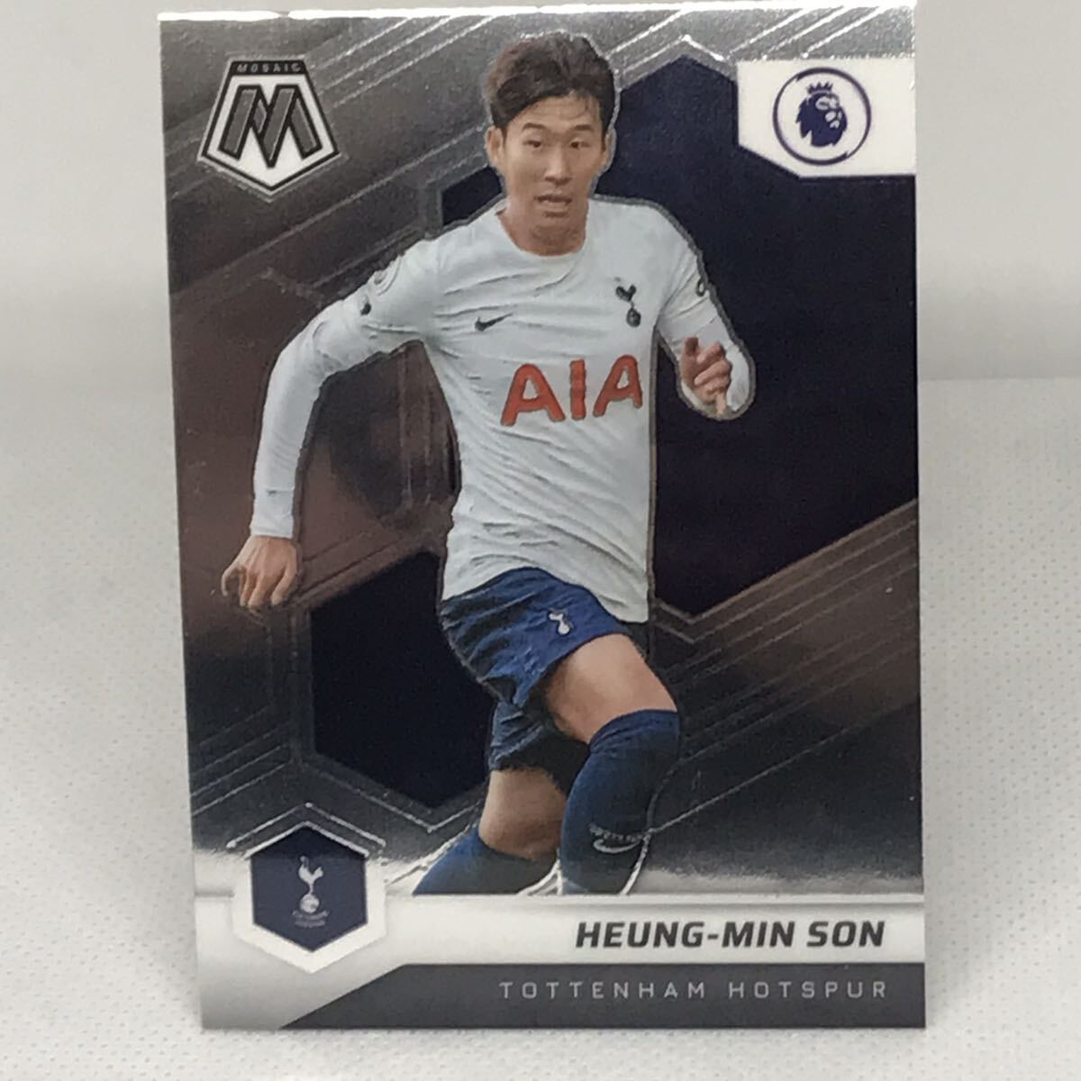 #104 2022 HEUNG-MIN SON PANINI MOSAIC PREMIER LEAGUEの画像1