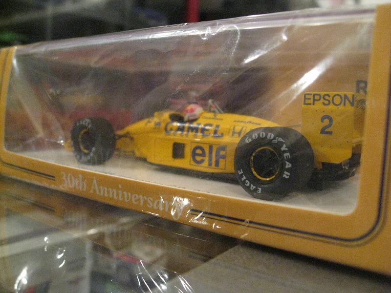 ok蔵出し☆レーシングオン特注30周年記念☆スパーク製1/43ロータス100T 1988 日本GP 中嶋悟 キャメル仕様☆FS09_画像2