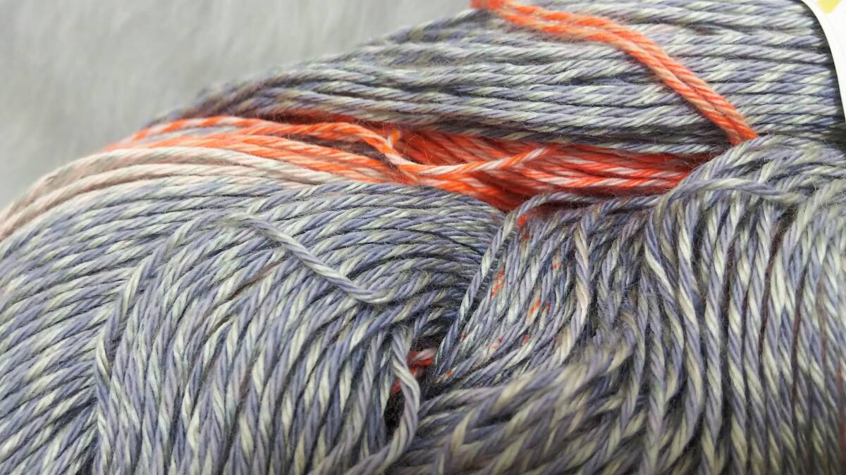 輸入　毛糸　Performance Yarn　Candy Cane　アクリル50％　コットン50％　200g×1個　850ｍ　カラー105　ブルガリア　海外_画像9