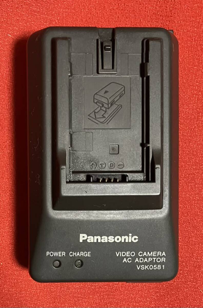 Panasonic ビデオカメラAC アダプター VSK0581の画像1
