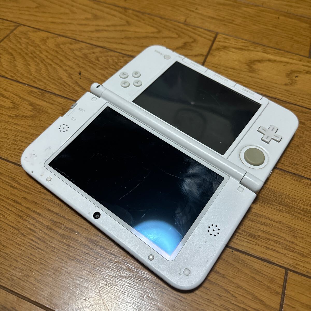 1円〜 1スタ 任天堂 Nintendo 3DSLL ゲー厶機 ソフト付き バイオハザード モンスターハンター どうぶつの森_画像6