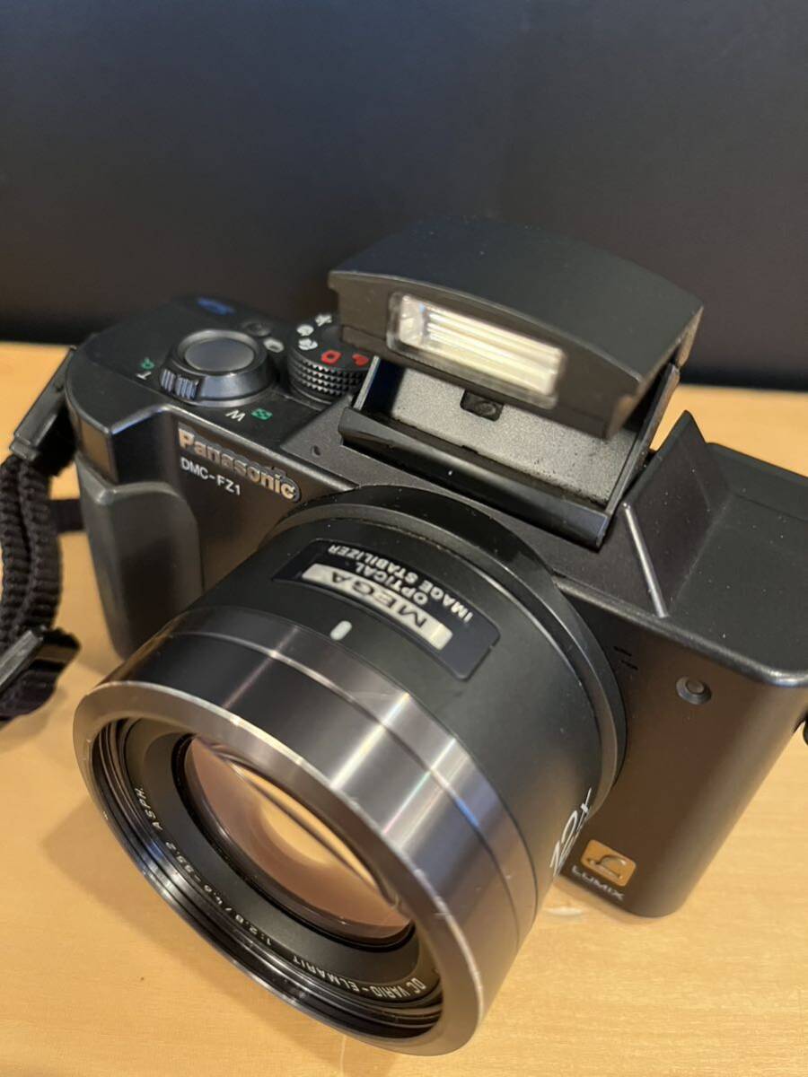 Panasonic LUMIX ルミックス　コンパクトデジタルカメラ DMC-FZ1 中古品　カメラ　パナソニック　デジカメ_画像2