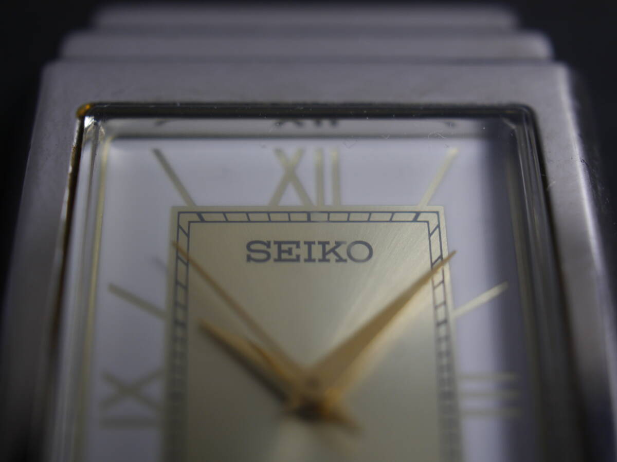 セイコー SEIKO クォーツ 3針 V701-5D20 男性用 メンズ 腕時計 日本製 x231 稼働品_画像3