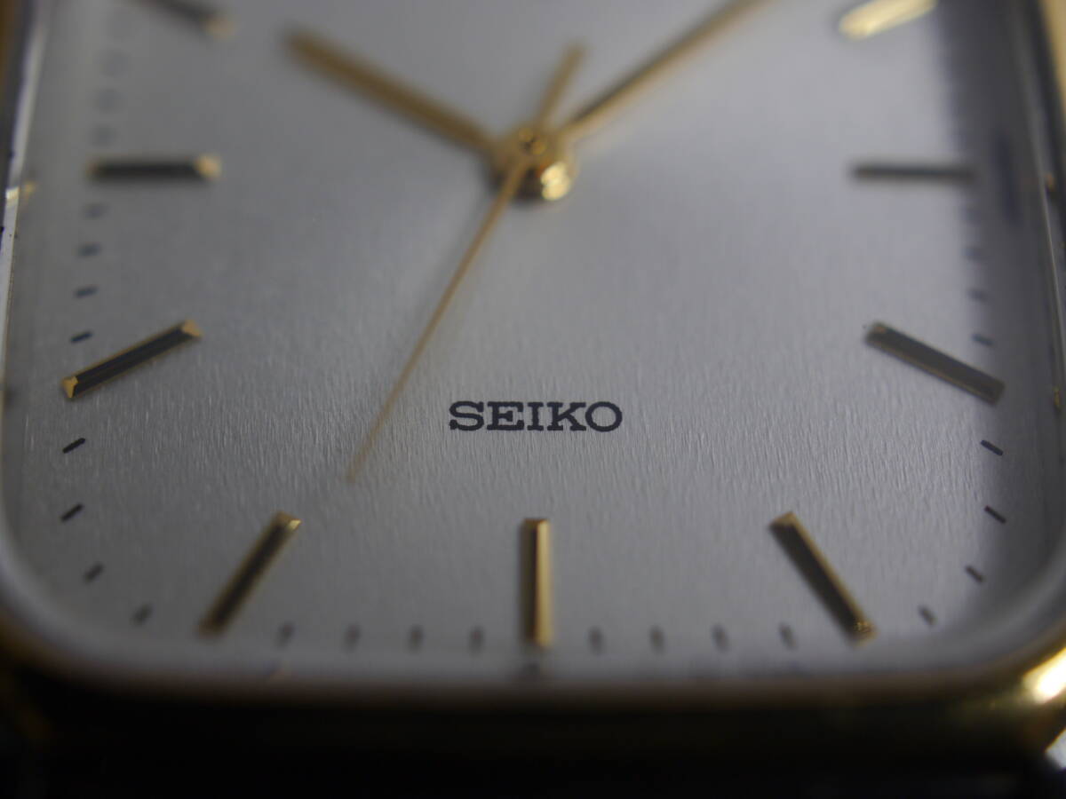 セイコー SEIKO スピリット SPIRIT クォーツ 3針 5E31-5B50 男性用 メンズ 腕時計 x372 稼働品の画像4
