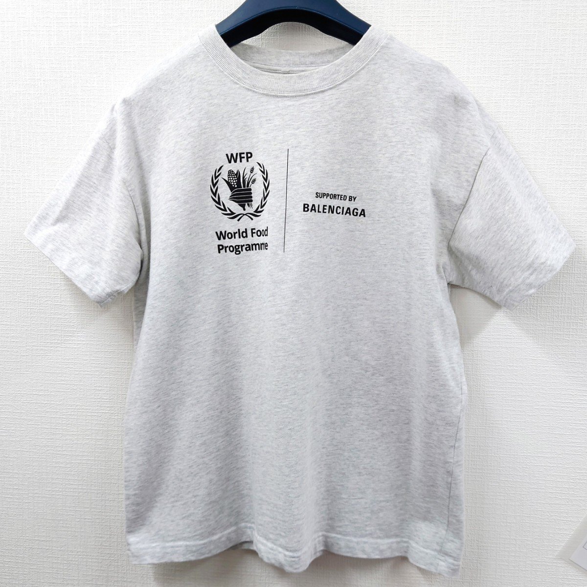 即決　 BALENCIAGA　バレンシアガ WFP Tシャツ☆ライトグレー 半袖 Mサイズ メンズ レディース ユニセックス_画像2
