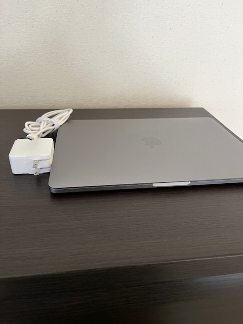 Apple MacBook Pro 13インチ 2018 Core i7 2 7GHz/RAM16GB Apple MacBook Pro 13インチ 2018 Core i7 2 7GHz/RAM16GB