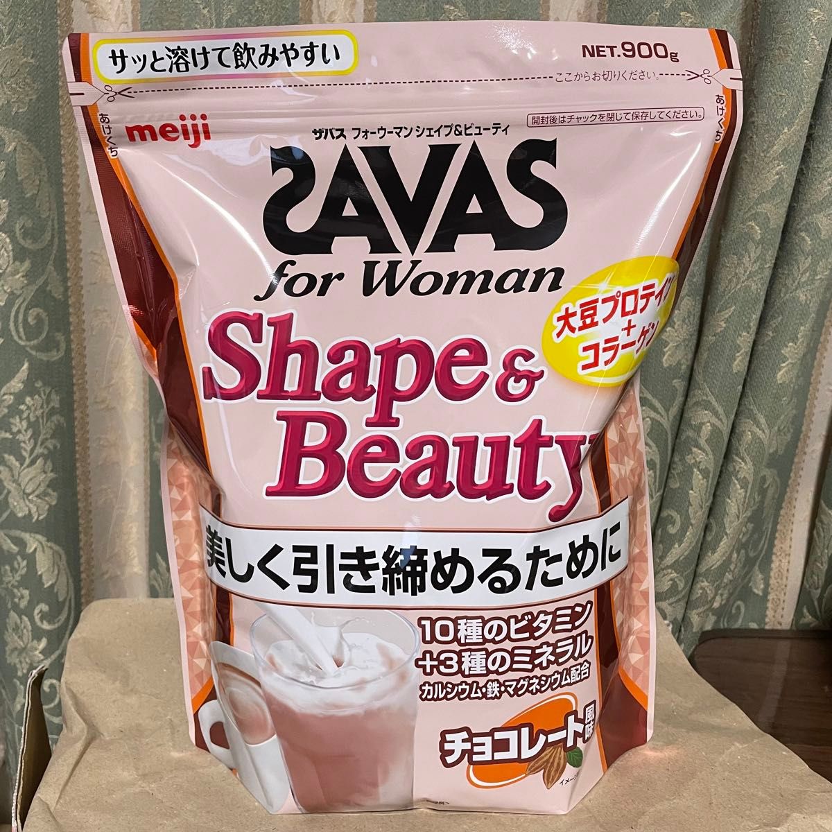 ザバス SAVAS for Woman シェイプ&ビューティ 900g ソイプロテイン チョコレート風味 コラーゲン ビタミン