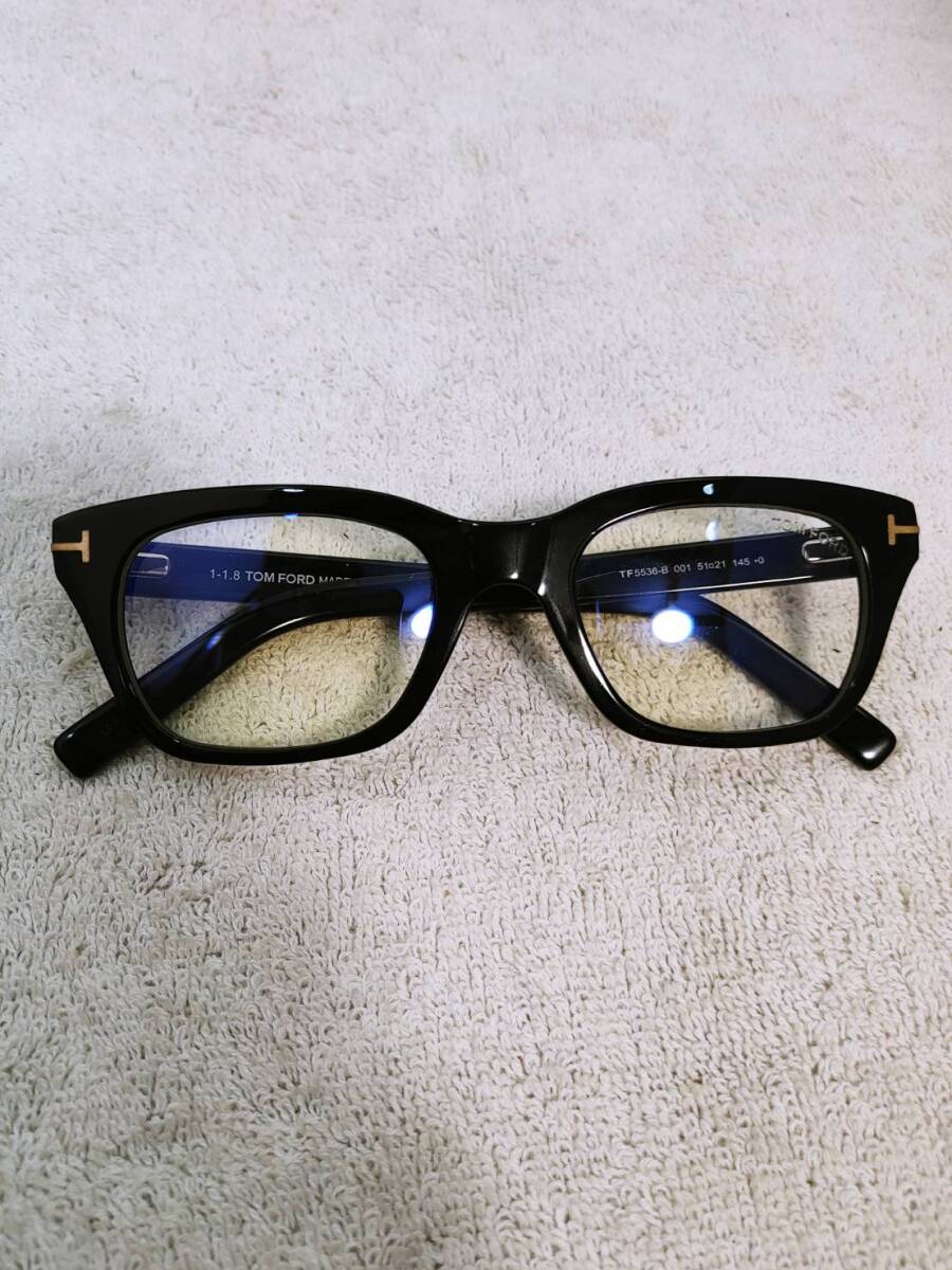 美品 TOM FORD トムフォード メガネ TF5536-B 51口21-145_画像3