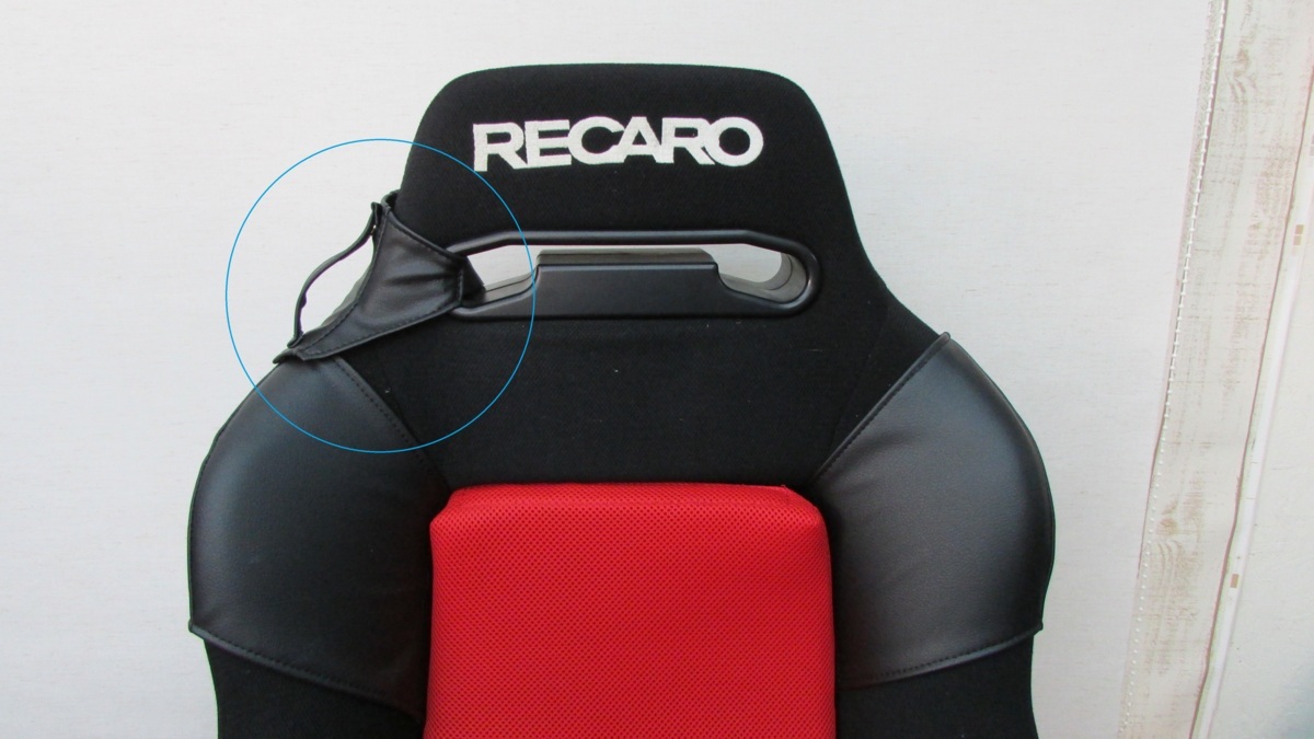 ★★【数量限定セール：50％OFF】J's工房 RECARO レカロシートSR-３ショルダープロテクター シートベルトガイド＜R＞右側 の画像1