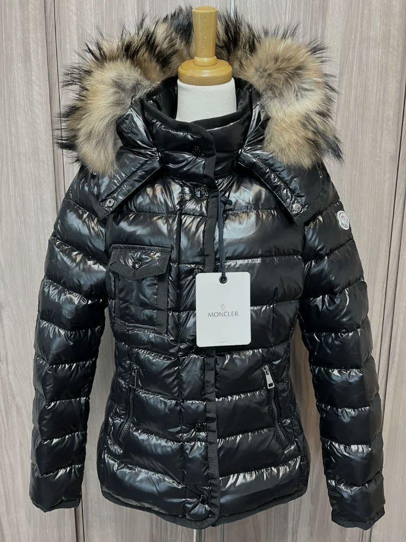 未使用・本物保証☆MONCLER ARMOISE アモワーズ 人気ラクーンファーモデル ダウンジャケット TG2 ブラック色 L