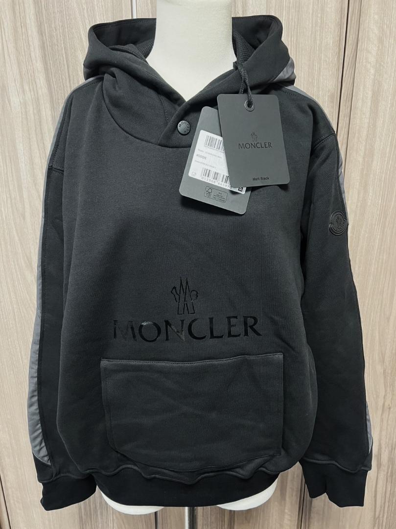 新品・本物保証☆MONCLER HoodieSweater パーカー Sサイズ ブラック色 黒色 定価9万円 レディースモデル_画像1