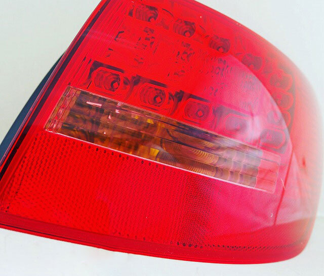 AUDI( Audi ) tail lamp right side ( genuine products * new goods )A6 original number :4F9945096H