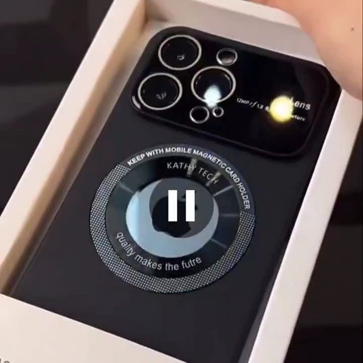 iPhone１５plusMagSafe対応スマホケース新品アイフォン１５プラスレンズカバー付おしゃれな携帯ケース　ブラック　カバー