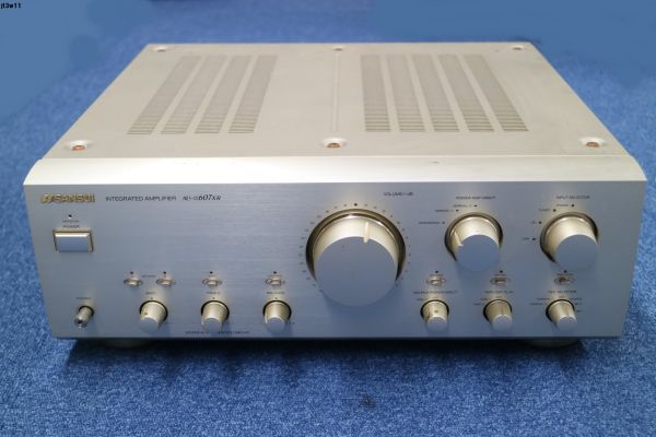 JT3w12 プリメインアンプ Sansui AU-α607XR 通電○ その他動作未確認 140サイズ_画像1