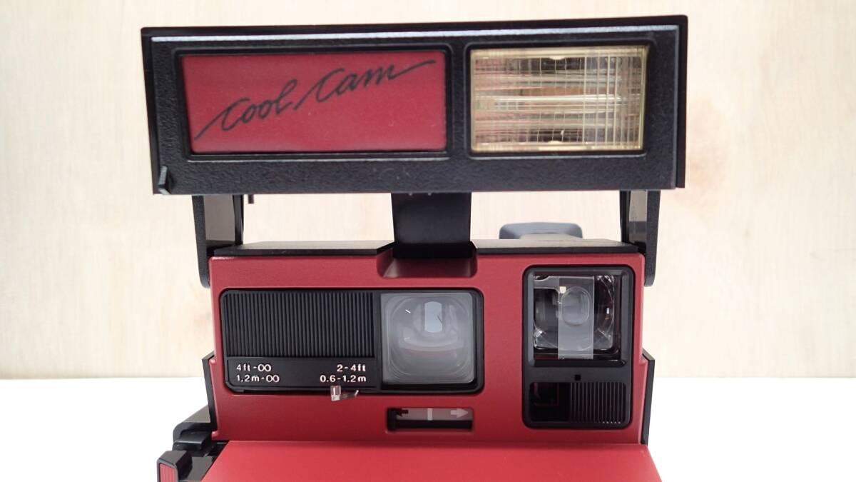 J96A　POLAROID ポラロイド インスタント カメラ　クールカム Cool Cam 人気のレッド＆ブラック 通電OK 現状品 動作未確認の為ジャンク品_画像7