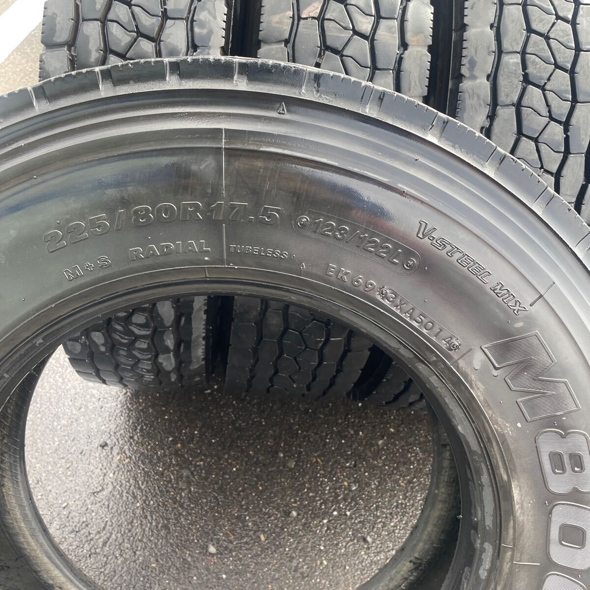 225/80R17.5 中古地山　ブリヂストン　激安美品　　6本セット：23000円_画像5