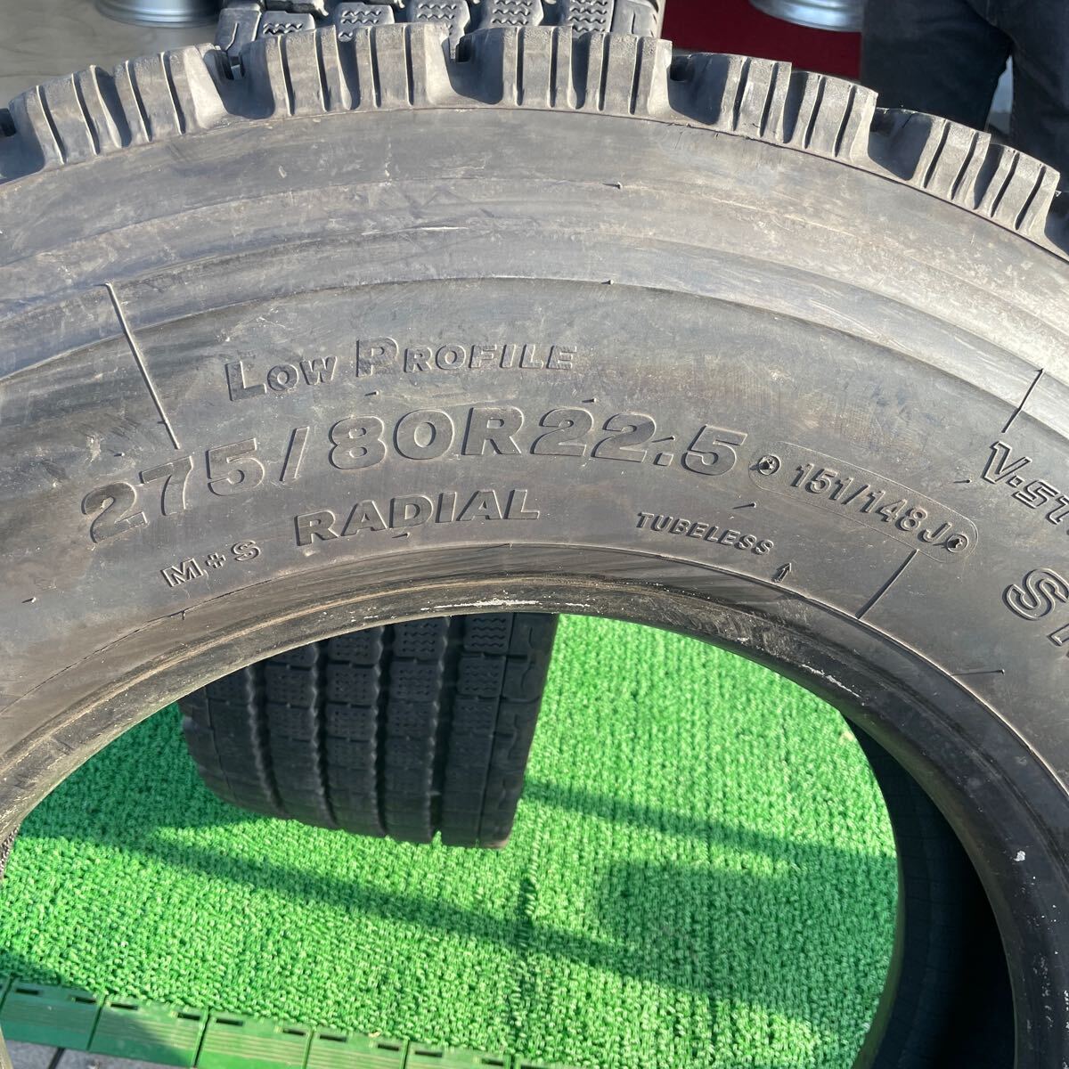 275/80R22.5 ブリヂストン　地山中古　 激安美品　2本セット：27000円_画像5