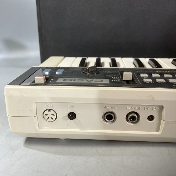 B2-134 CASIO カシオ レトロキーボード Casiotone MT-70 ジャンク品 ハードケース付き　※簡易梱包で１２０サイズ_画像6