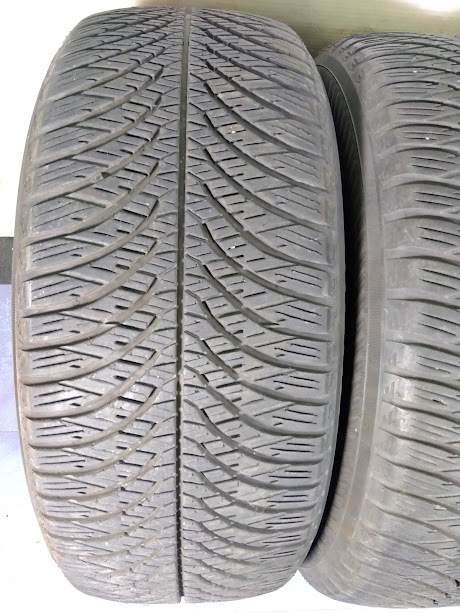 【希少品】ヨコハマ 全天候【オールシーズン】225/55R17 中古4本 AW21 BluEarth-4S　225/55/17　225/55-17_画像3