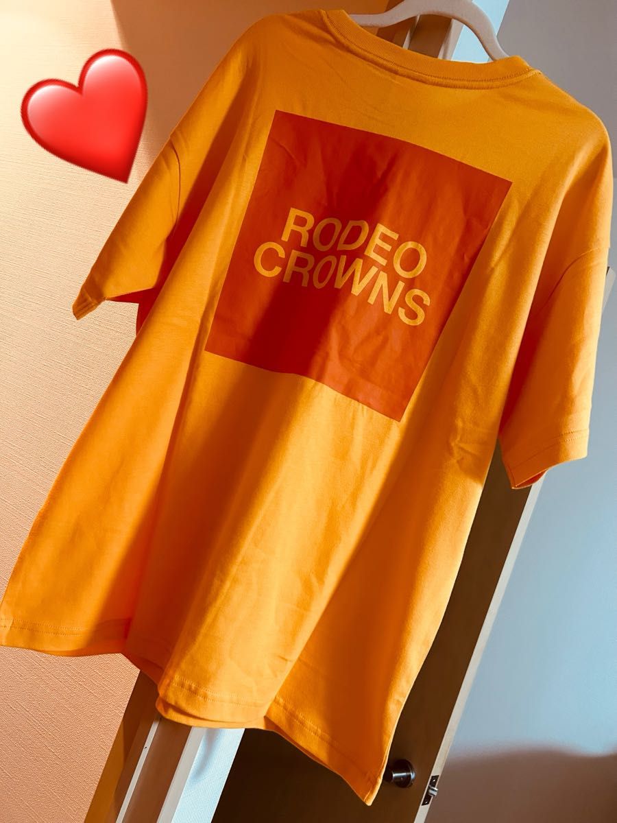 新品未使用　RODEO CROWNS WIDE BOWL オレンジ色のTシャツ