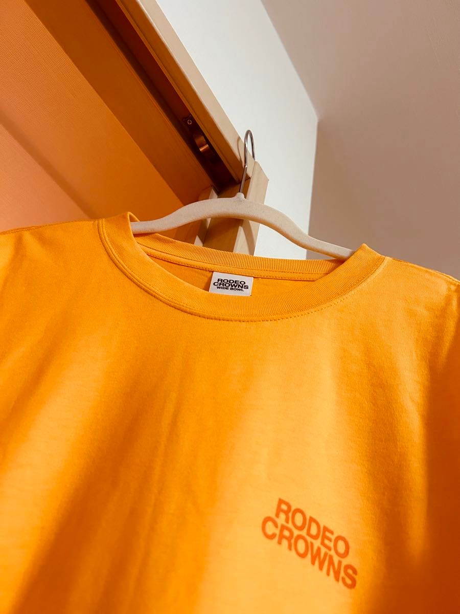 新品未使用　RODEO CROWNS WIDE BOWL オレンジ色のTシャツ